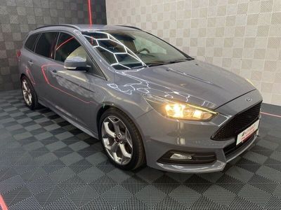 gebraucht Ford Focus Turnier ST*RECARO*-R.KAM-NAVI-SHZ-TEMP-18"