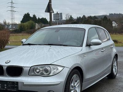 Gebraucht BMW 118 129 PS (94 kW) 2005 Silber Kleinwagen