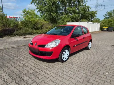 Occasion Renault Clio II 75 ch (55 kW) 2007 Rouge Berline