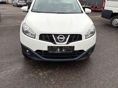 Gebraucht Nissan Qashqai +2 Tekna 150 PS (110 kW) 2011 Weiß SUV