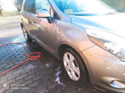 Grau Gebraucht 2009 Renault Scénic III Van / Kleinbus | 3.300 € (Fairer Preis)