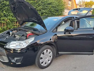 Gebraucht Citroën C4 Tonic 88 PS (64 kW) 2010 Schwarz Limousine
