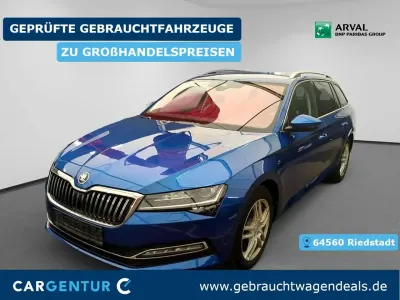 Gebraucht Skoda Superb Style 200 PS (147 kW) 2022 Blau Kombi