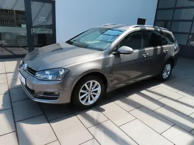 Gebraucht VW Golf VII LOUNGE 110 PS (80 kW) 2016 Grau Limousine
