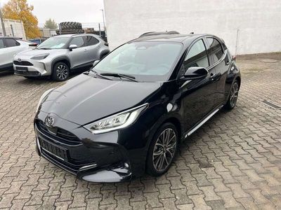 Gebraucht Toyota Yaris Hybrid Style 131 PS (96 kW) 2024 209 mysticschwarz mica Kleinwagen