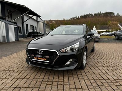 gebraucht Hyundai i30 1.6 CRDI Trend EURO 6 TOP FAHRZEUG