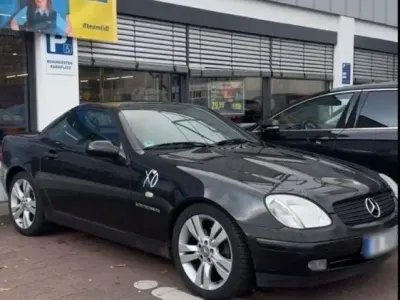 Gebraucht Mercedes SLK230 197 PS (144 kW) 1999 Schwarz Cabrio