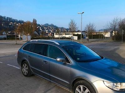Gebraucht Skoda Superb 140 PS (102 kW) 2012 Silber Kombi