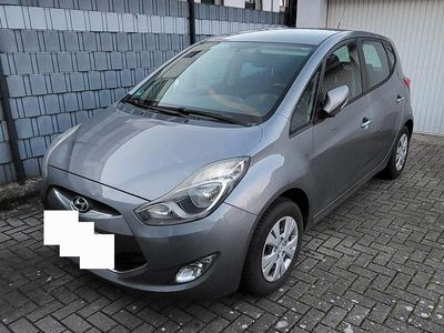 Second-hand Hyundai ix20 Edition 90 CP (66 kW) 2014 Gri Hatchback