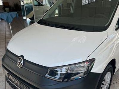 Gebraucht VW Caddy Basis 102 PS (75 kW) 2024 Weiß Van / Kleinbus