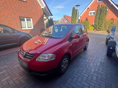 Usata VW Fox 54 CV (39 kW) 2009 Rosso Utilitaria