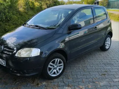 Gebraucht VW Fox 68 PS (50 kW) 2006 Grau Kleinwagen