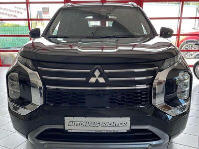 Gebraucht Mitsubishi Outlander P-HEV Top 136 PS (100 kW) 2025 Kristallschwarz Kombi