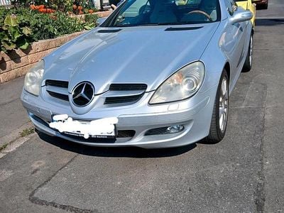 Second-hand Mercedes SLK280 231 CP (169 kW) 2006 Argintiu Cabrio