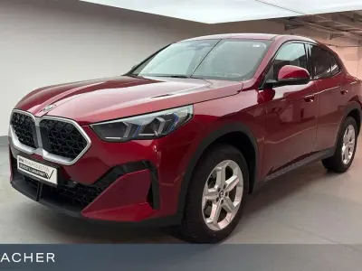 Gebraucht BMW X2 Efficient Dynamics 156 PS (114 kW) 2025 Fire red metallic SUV