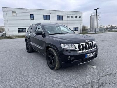 Gebraucht Jeep Grand Cherokee Overland 241 PS (177 kW) 2011 Schwarz SUV