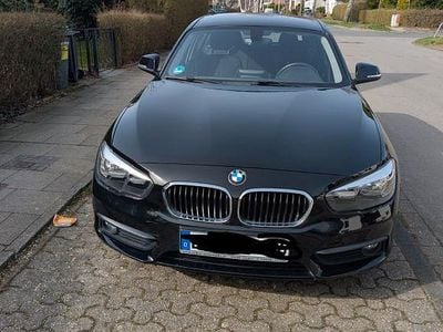 Second-hand BMW 118 Advantage 136 CP (100 kW) 2018 Negru Hatchback