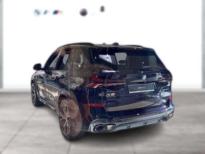 Neu BMW X5 M M Sport 298 PS (219 kW) 2026 Schwarz metallic SUV