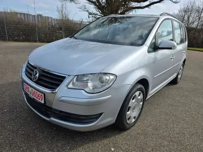 Gebraucht VW Touran 102 PS (75 kW) 2009 Reflexsilber metallic Van / Kleinbus