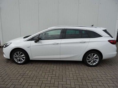 gebraucht Opel Astra ST 1,2 Elegance+Navi+LED-Matrix+Sitzhzg