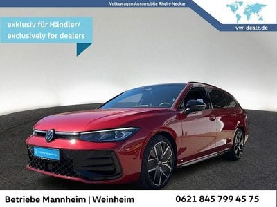 Second-hand VW Passat R-line 150 CP (110 kW) 2025 Roșu Break