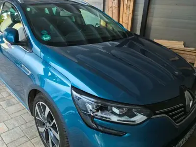 Occasion Renault Mégane Bose Edition 131 ch (96 kW) 2017 Bleue Berline