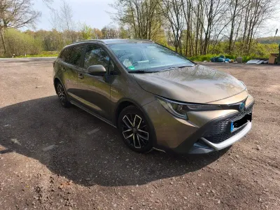 Begagnad Toyota Corolla 184 HK (135 kW) 2020 Brun Kombi