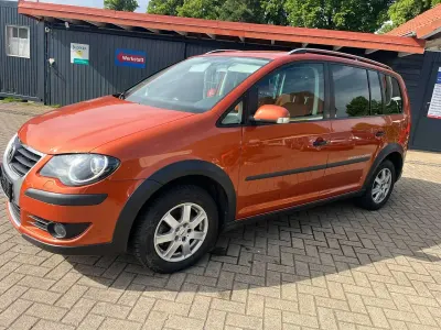 Gebraucht VW Touran Cross 140 PS (102 kW) 2008 Orange Van / Kleinbus