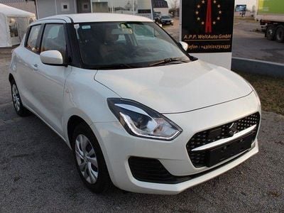 Gebraucht Suzuki Swift 90 PS (66 kW) 2022 Weiß Limousine