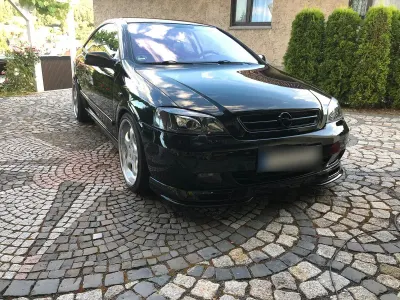 Gebraucht Opel Astra 147 PS (108 kW) 2004 Schwarz Coupé