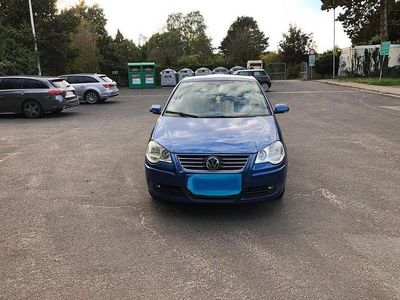Gebraucht VW Polo 75 PS (55 kW) 2005 Blau Kleinwagen