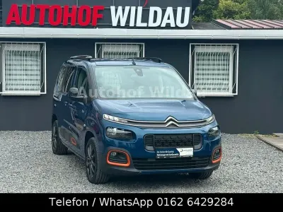 Gebraucht Citroën Berlingo Feel 110 PS (80 kW) 2020 Blau Van / Kleinbus