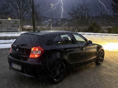 Schwarz Gebraucht 2007 BMW 118 Kleinwagen | 4.500 € (Etwas zu teuer)