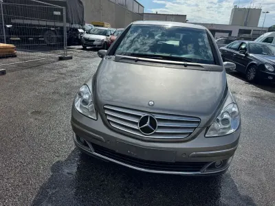 Gebraucht Mercedes B200 140 PS (102 kW) 2006 Grau Van / Kleinbus
