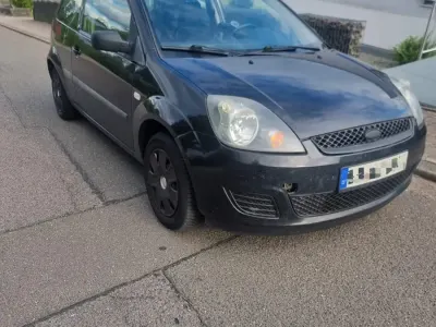 Gebraucht Ford Fiesta 90 PS (66 kW) 2007 Schwarz Kleinwagen