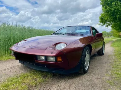 Brugt Porsche 928 310 HK (228 kW) 1984 Rød Coupe