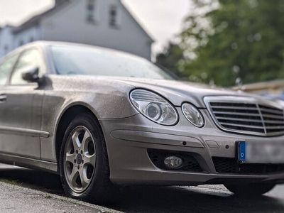 Mercedes E200