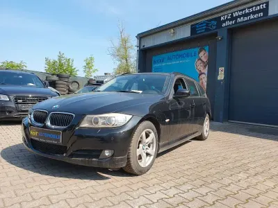 Gebraucht BMW 320 Exclusive 170 PS (125 kW) 2010 Schwarz Kombi