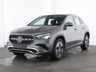 Gebraucht Mercedes GLA200 Advanced 163 PS (119 kW) 2025 Grau SUV