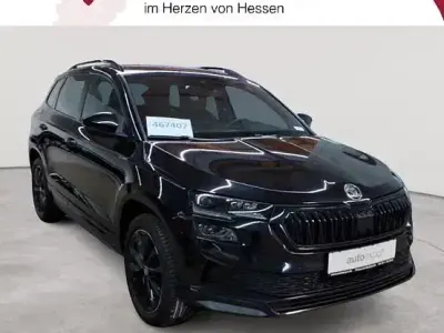 Gebraucht Skoda Karoq SportLine 150 PS (110 kW) 2023 Blackmagic perleffekt SUV