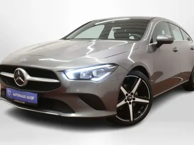 Gebraucht Mercedes CLA200 163 PS (119 kW) 2020 Mountaingrau Kombi