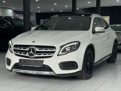 Gebraucht Mercedes GLA250 AMG line 211 PS (155 kW) 2019 Weiß SUV
