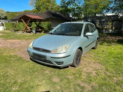 Gebraucht Ford Focus 101 PS (74 kW) 2003 Silber Limousine