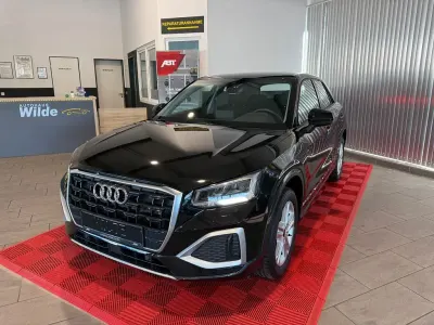 Gebraucht Audi Q2 Advanced 150 PS (110 kW) 2023 Schwarz SUV