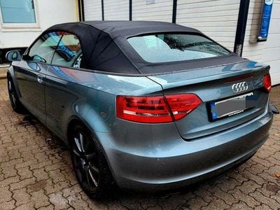 Grau Gebraucht 2011 Audi A3 Cabriolet Attraction Cabrio | 6.999 € (Guter Preis)