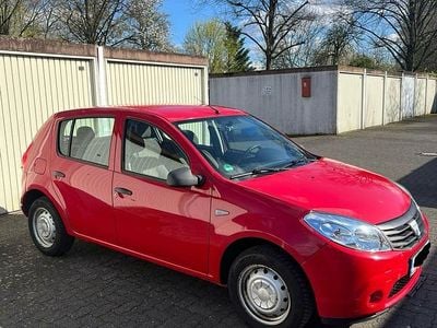 Gebraucht Dacia Sandero Basis 75 PS (55 kW) 2009 Rot Kleinwagen