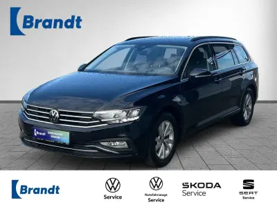 Gebraucht VW Passat Business 122 PS (89 kW) 2022 Deep black perleffekt (metallic) Kombi
