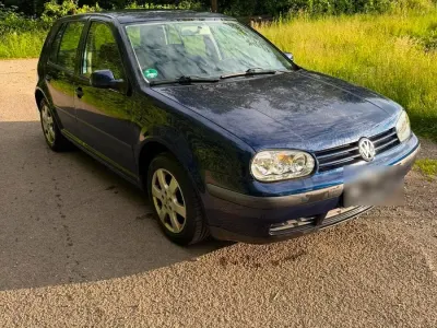 Gebraucht VW Golf IV 75 PS (55 kW) 2002 Blau Kleinwagen