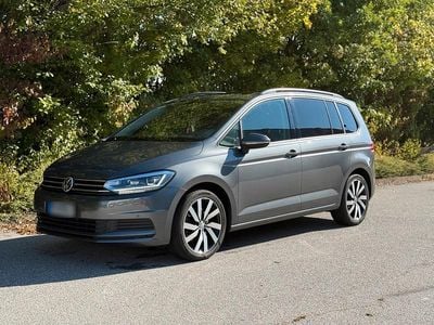 Gebraucht VW Touran R-line 116 PS (85 kW) 2019 Grau Van / Kleinbus