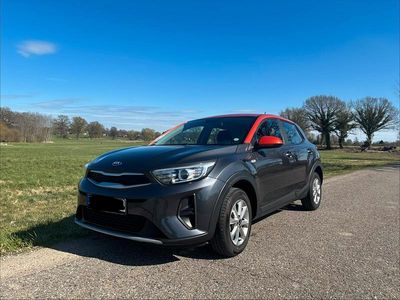 Gebraucht Kia Stonic 84 PS (61 kW) 2020 Grau SUV